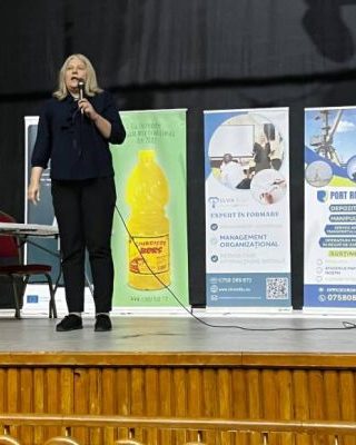 27-qkiy1gm5eof8nd2kav0tg7fc7fg87i4gzvsad3ud28